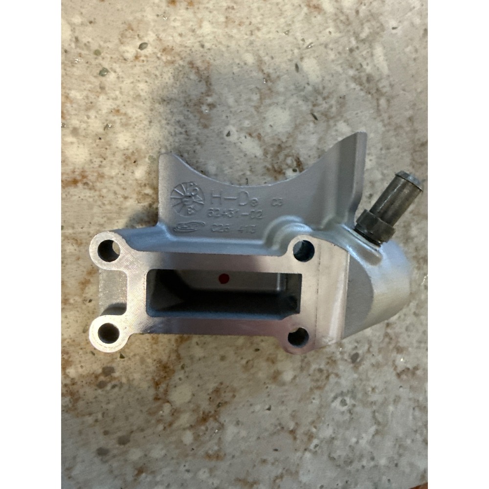 Harley-Davidson Engine Housing Part 62431-02 Silver Cast Metal Component